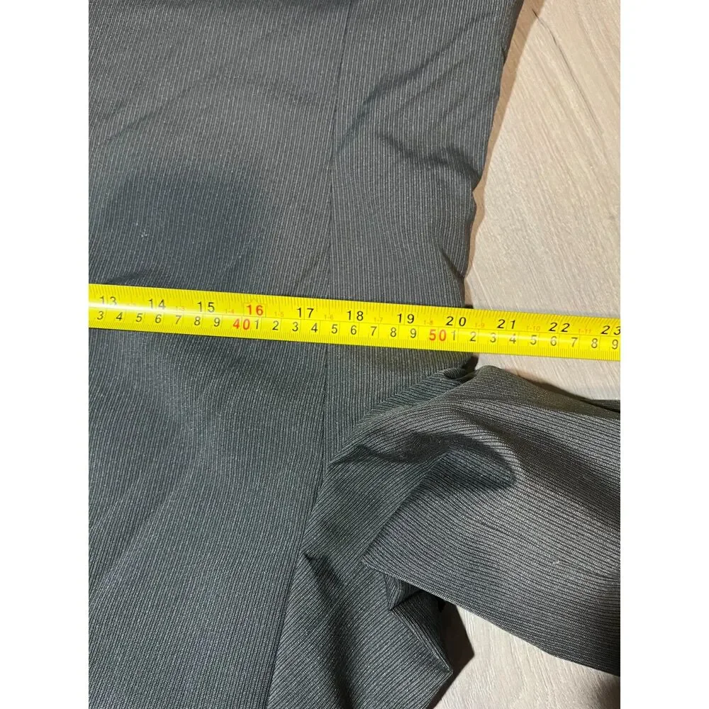 Kenneth Cole Reaction Suit 42S W35 Brown Pinstripe LR5502 20-312051 Slim NWT